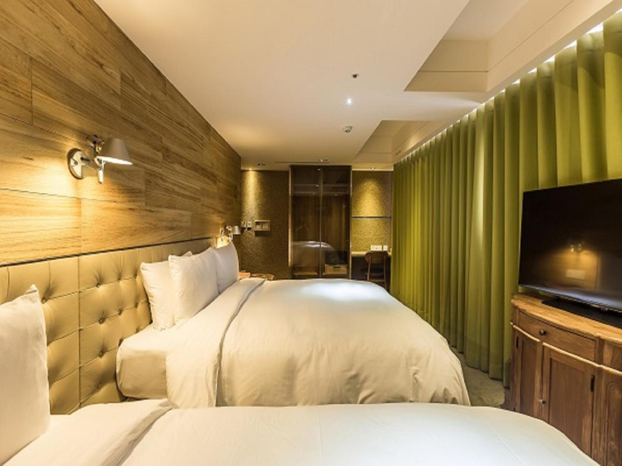 Inhouse Hotel Тайчжун Экстерьер фото