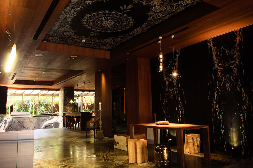 Inhouse Hotel Тайчжун Экстерьер фото